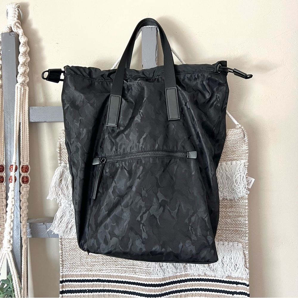 ZYIA Active tote bag